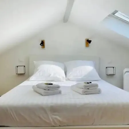 Beautiful Two-room Near The Old Port Lägenhet